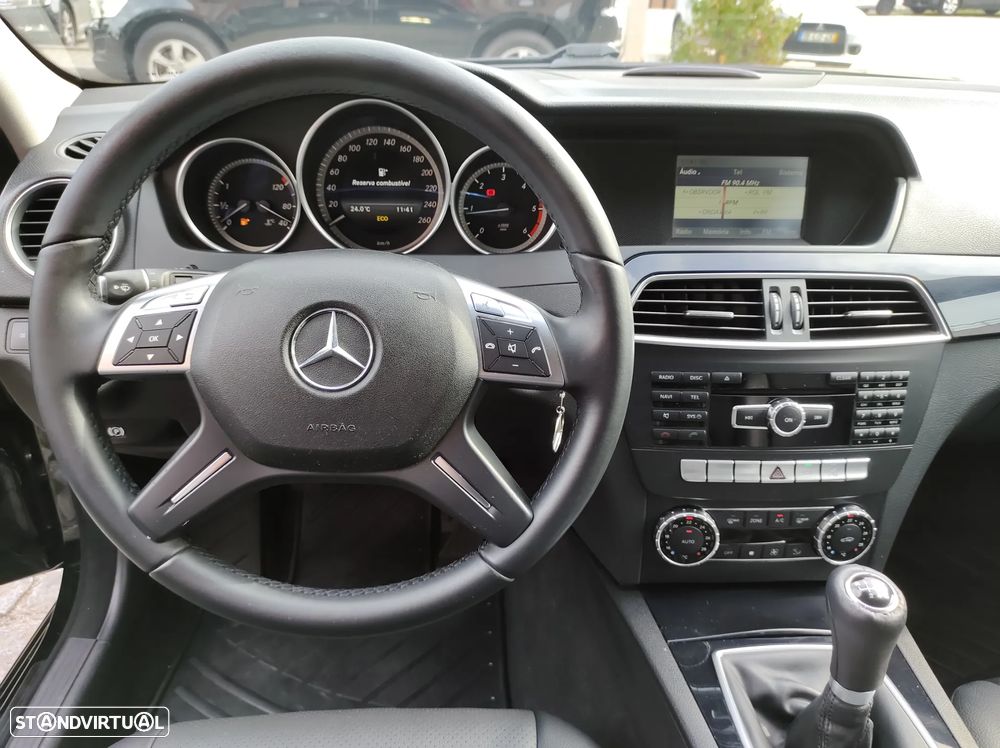 Mercedes-Benz C 180 - 22