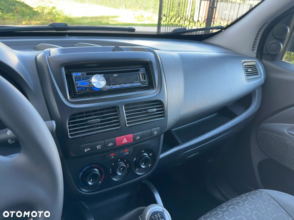 Fiat Doblo 1.4 16V Lounge - 32
