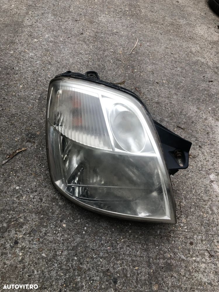 Far stanga/Far dreapta KIA Picanto 2008 - 2