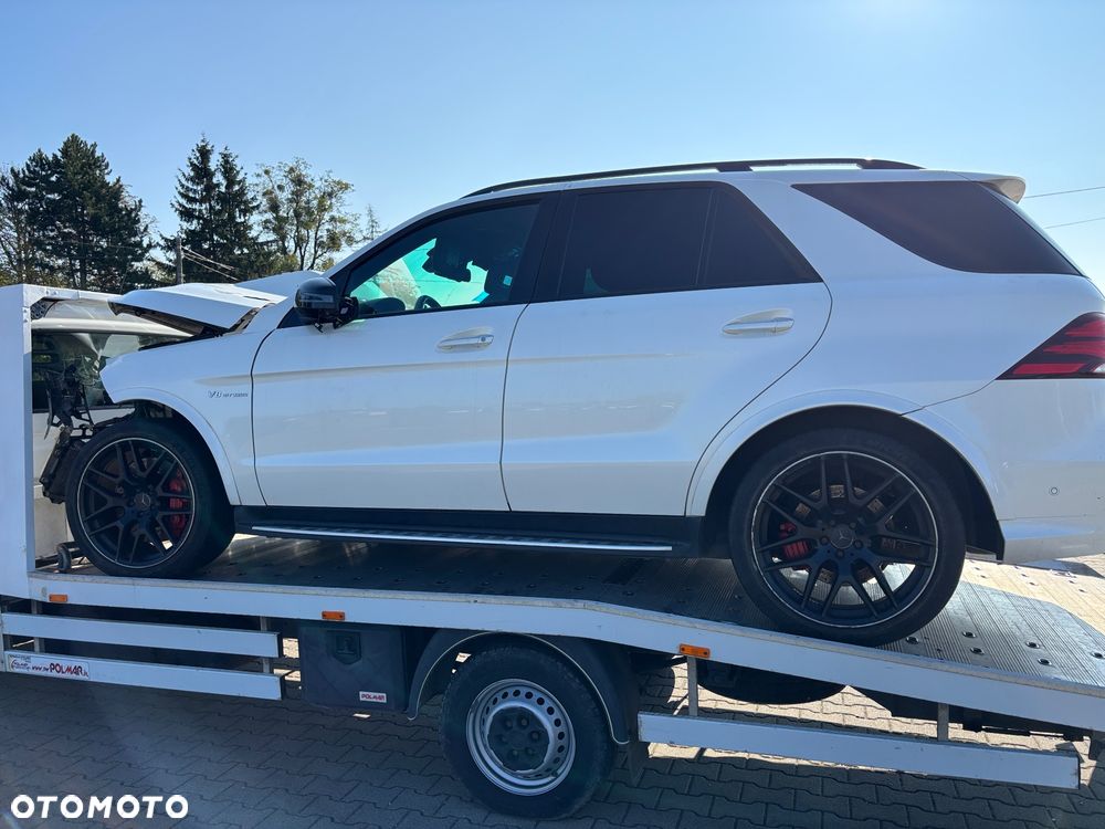 Mercedes-Benz GLE - 1