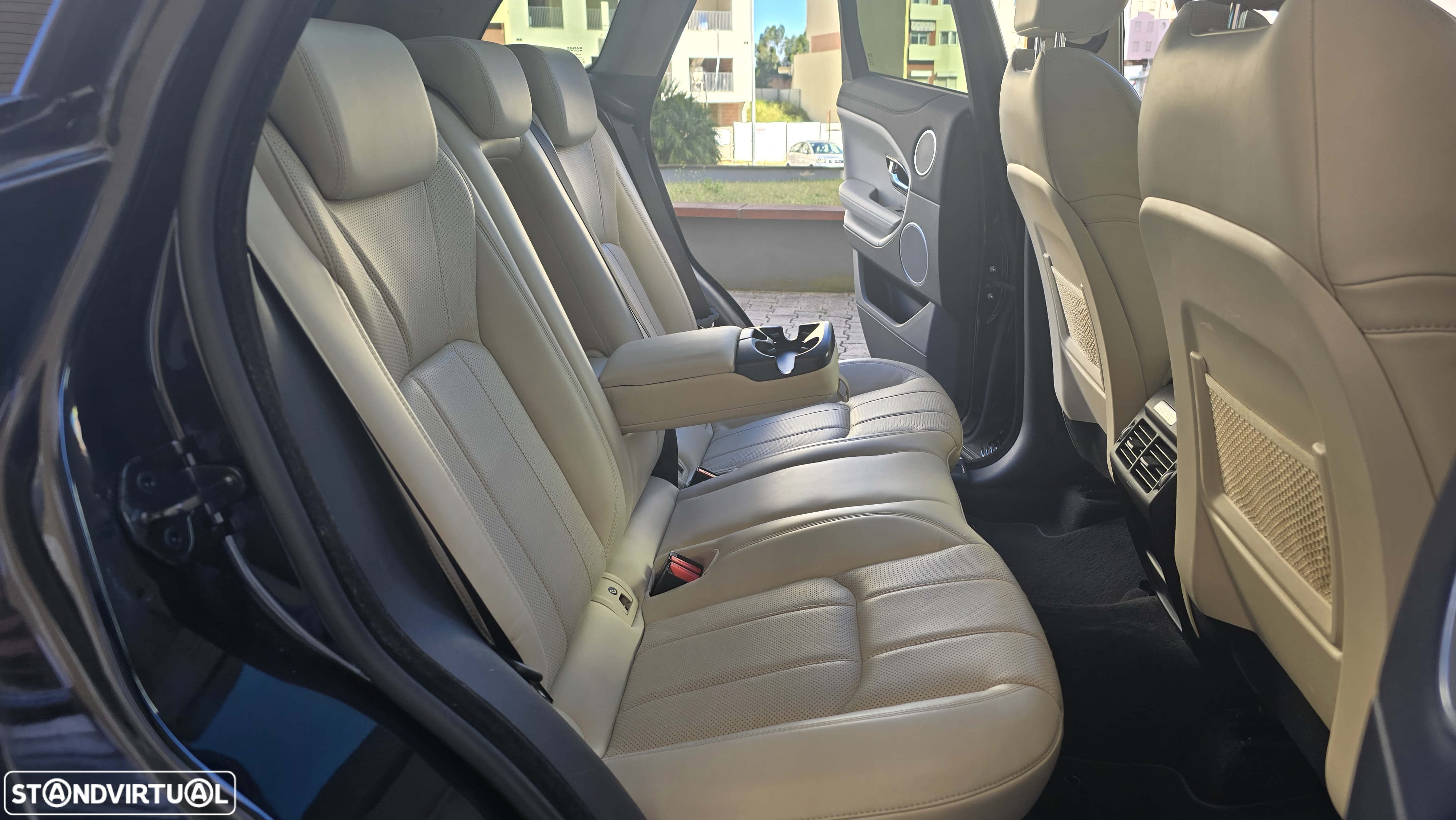 Land Rover Range Rover Evoque 2.0 TD4 SE Auto - 27