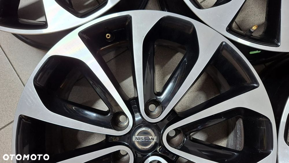Felgi Aluminiowe 18 Nissan Qashqai 5x114.3 ET 40 - 4