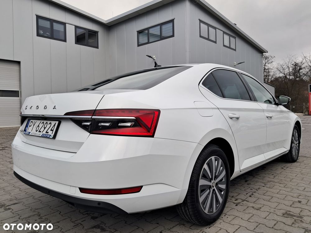 Skoda Superb 2.0 TSI Style DSG - 32