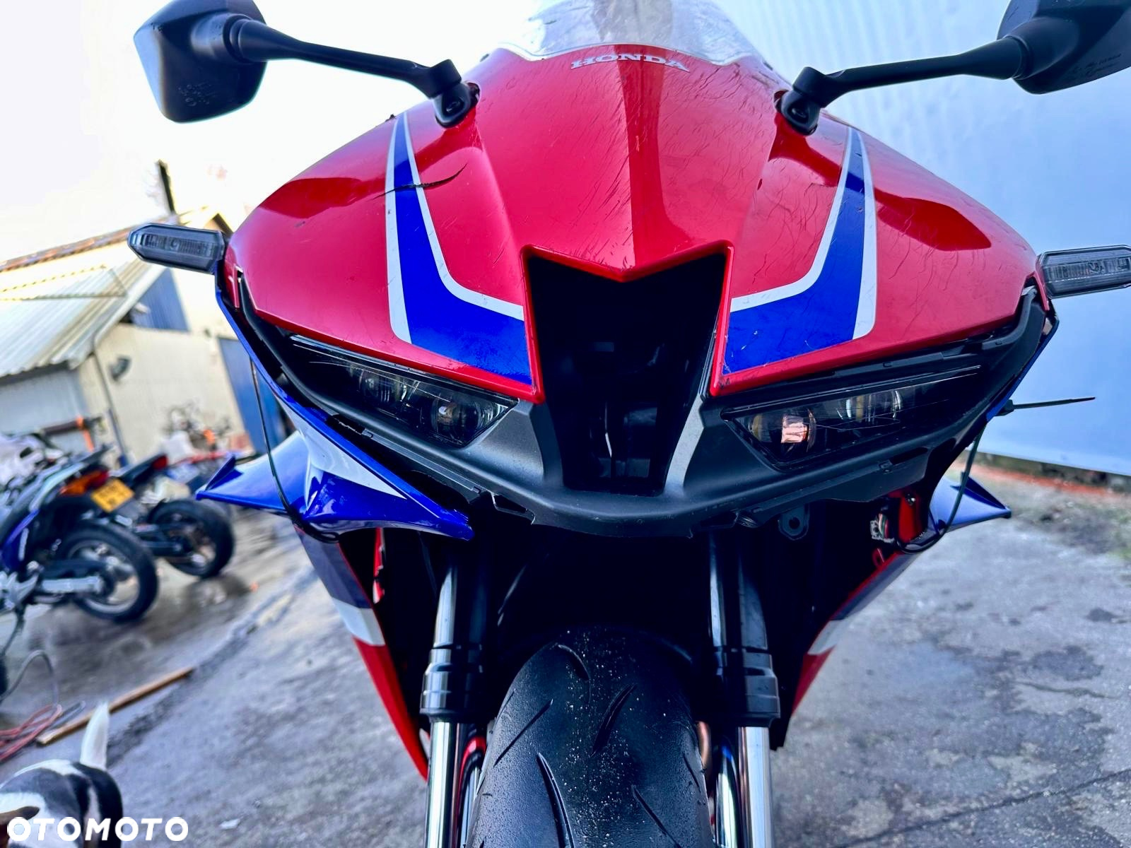 Honda CBR - 3