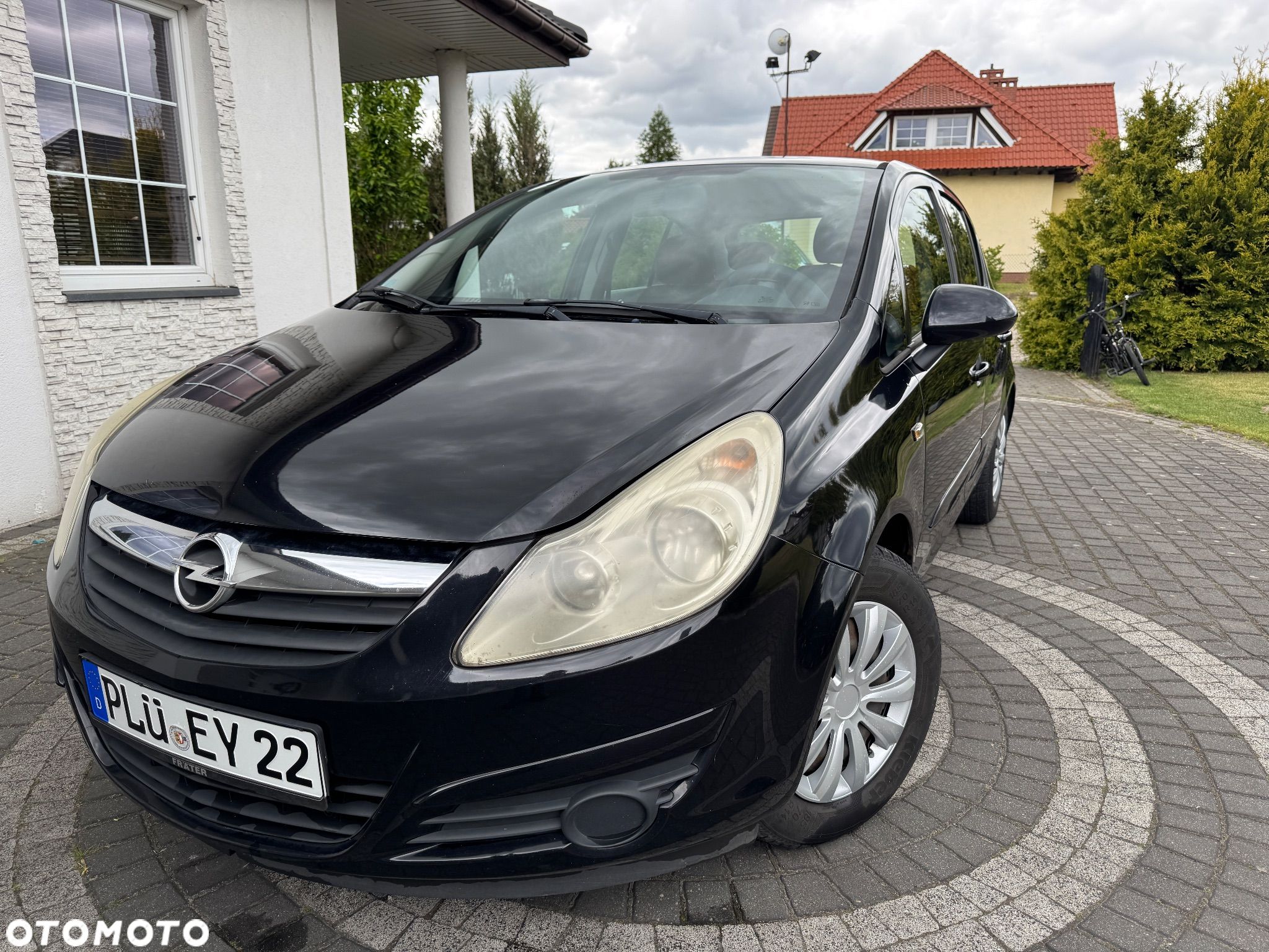 Opel Corsa 1.2 16V Easytronic Cosmo - 1