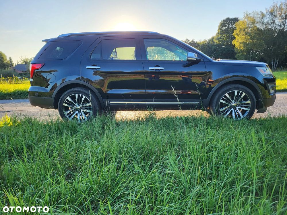 Ford Explorer - 34