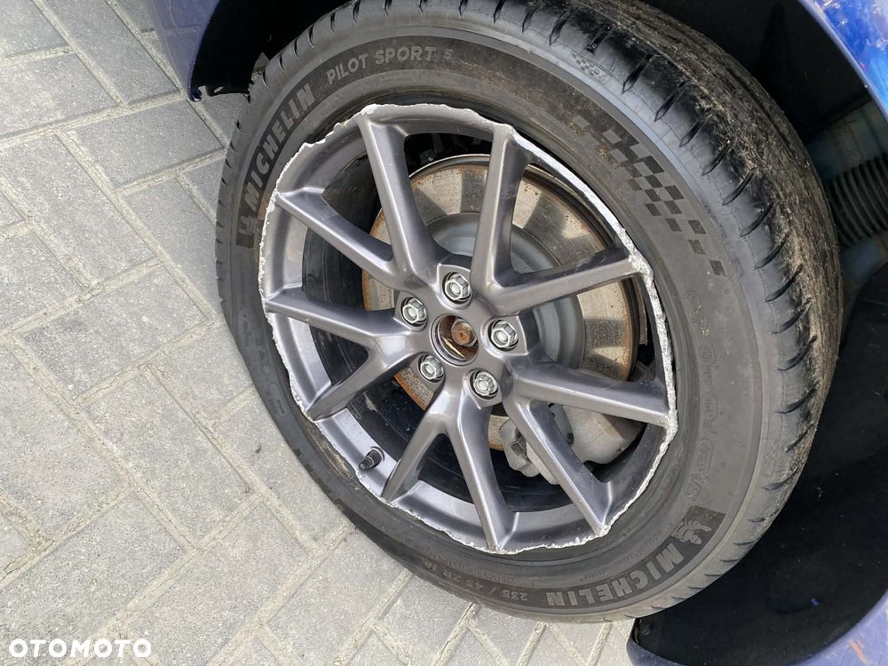 Tesla Model 3 Standard Hinterradantrieb - 37