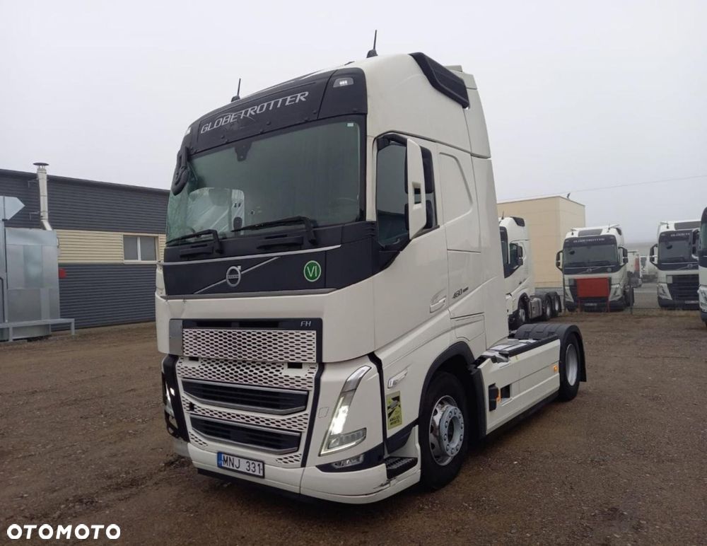 Volvo FH 460 Globetrotter XL i-Save Side Skirts - 3
