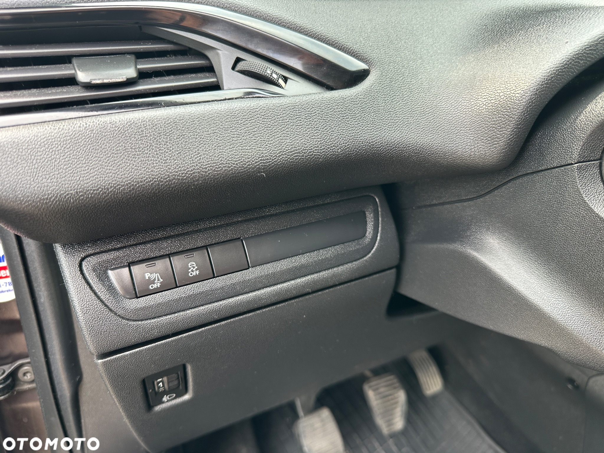 Peugeot 208 82 VTI Allure - 18