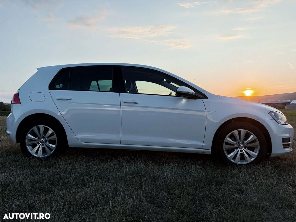 Volkswagen Golf 1.2 TSI DSG Comfortline - 2