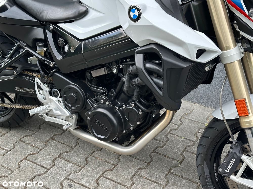 BMW F - 18