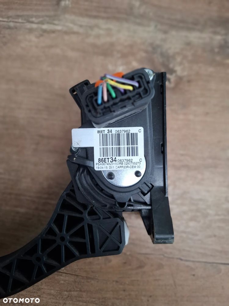 Potencjometr Pedał gazu 86ET34 - 3