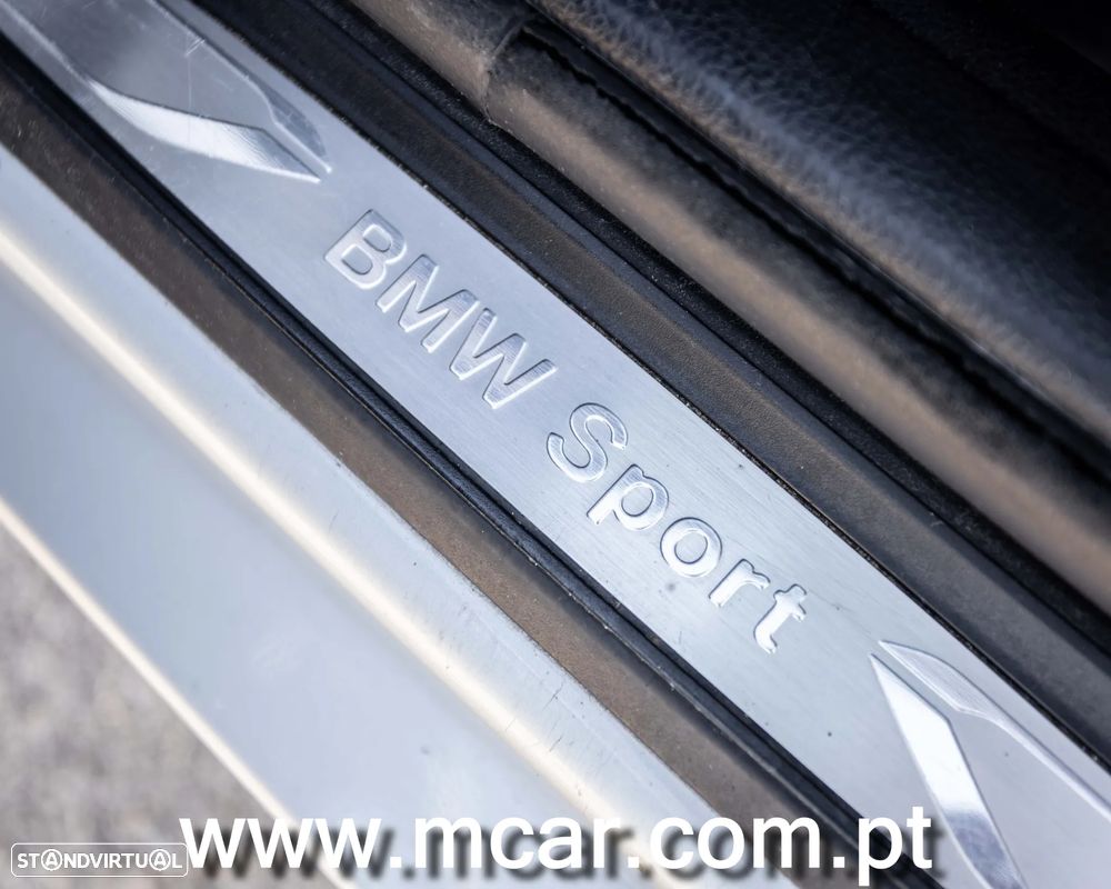 BMW 318 d Auto Line Sport - 13