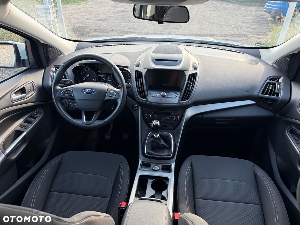 Ford Kuga - 28
