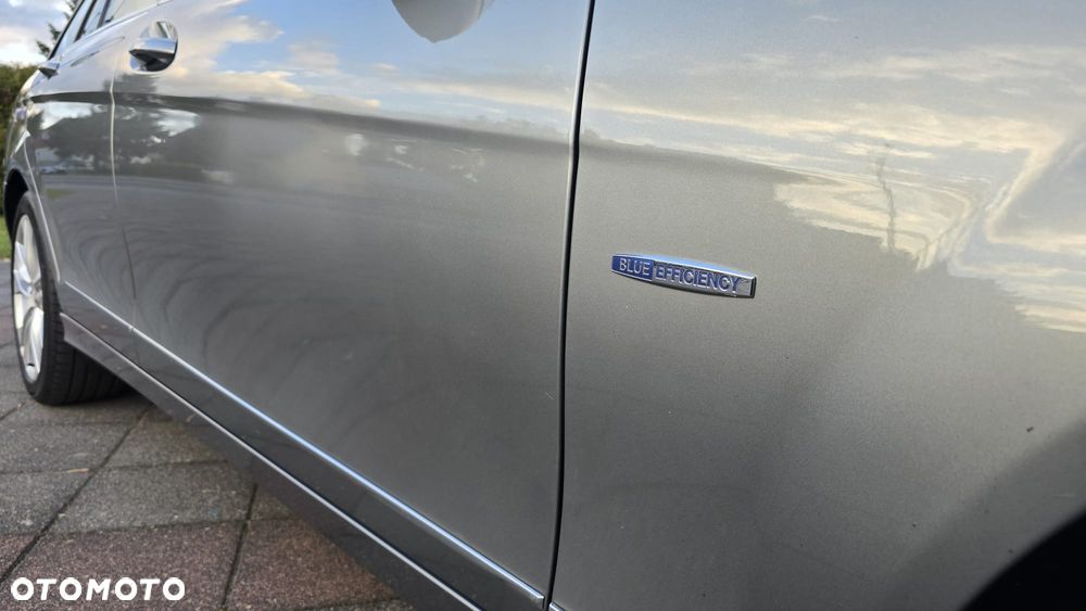 Mercedes-Benz Klasa C 180 BlueEFFICIENCY Avantgarde - 36