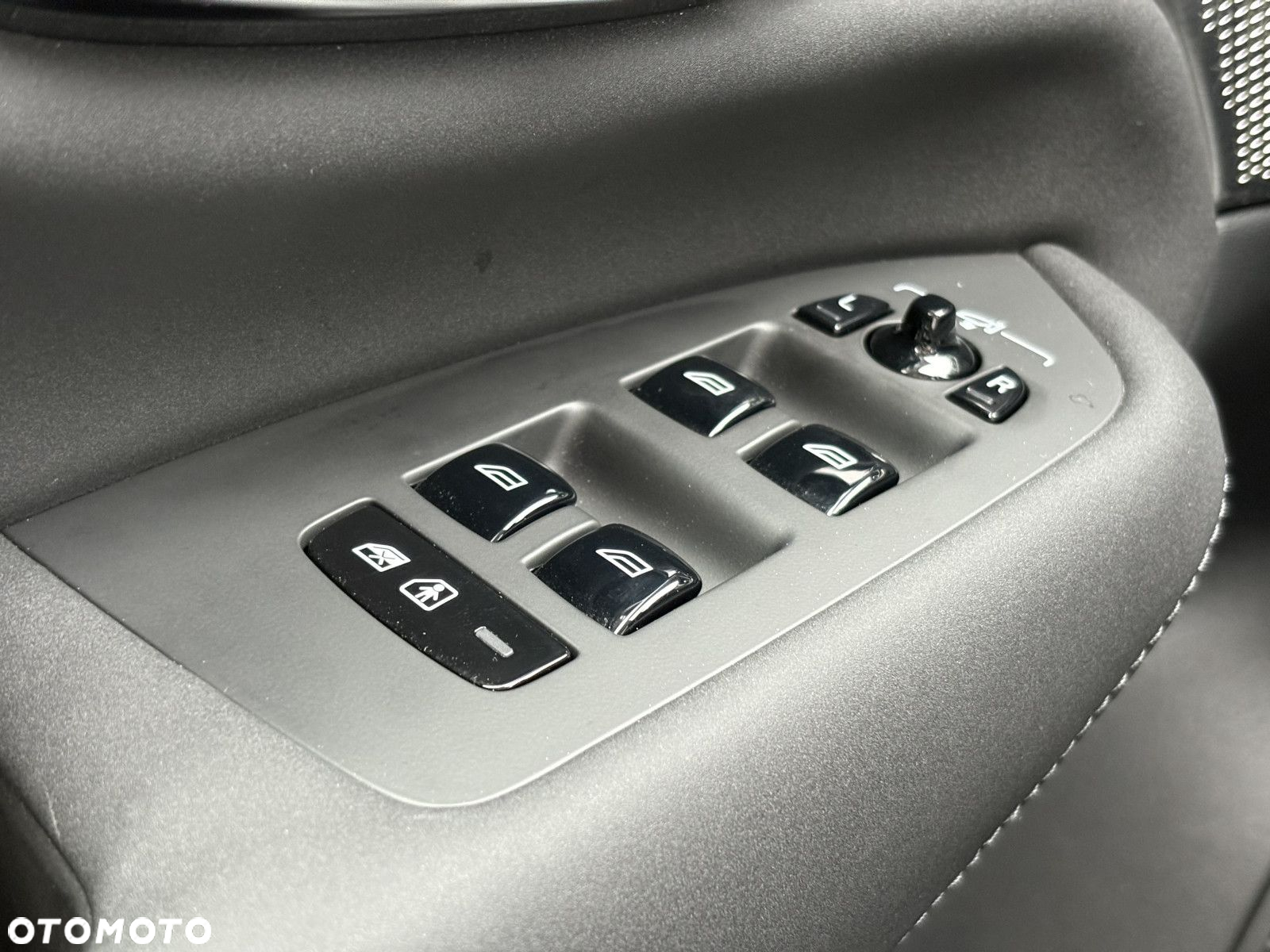 Volvo XC 90 - 36