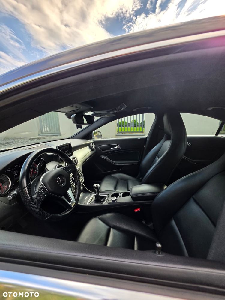 Mercedes-Benz CLA 200 CDI AMG Line - 14