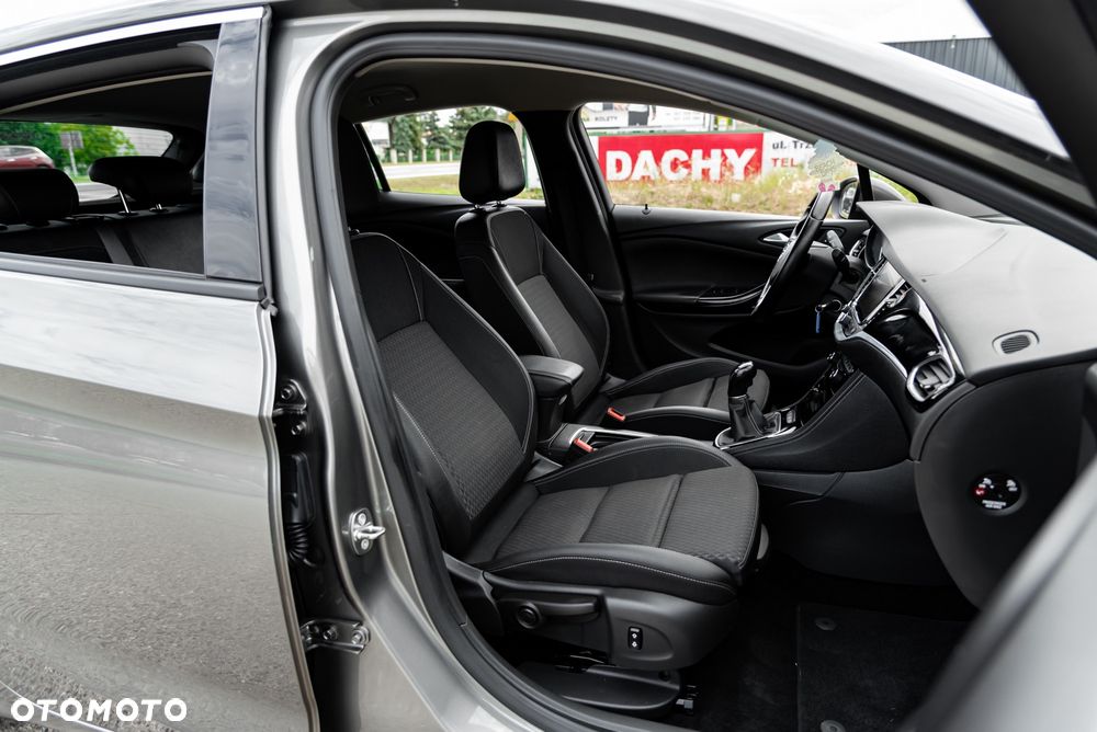 Opel Astra 1.4 T Elite S&S - 23