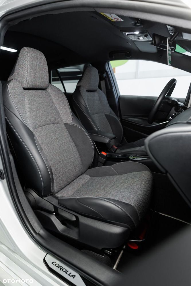 Toyota Corolla 1.8 Hybrid Style - 20