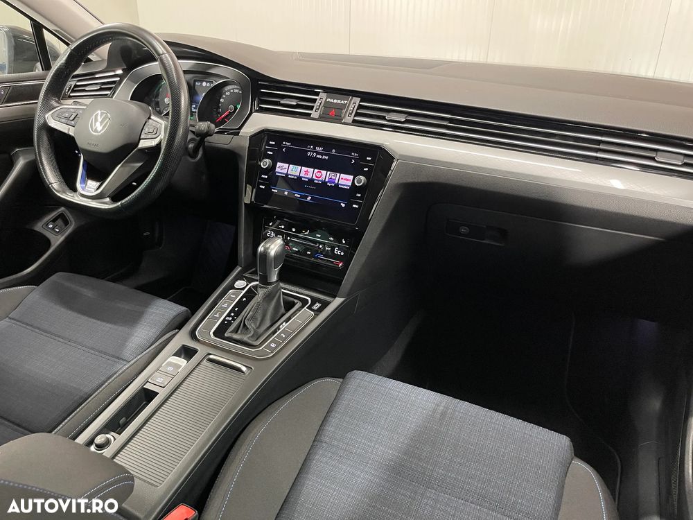Volkswagen Passat - 9