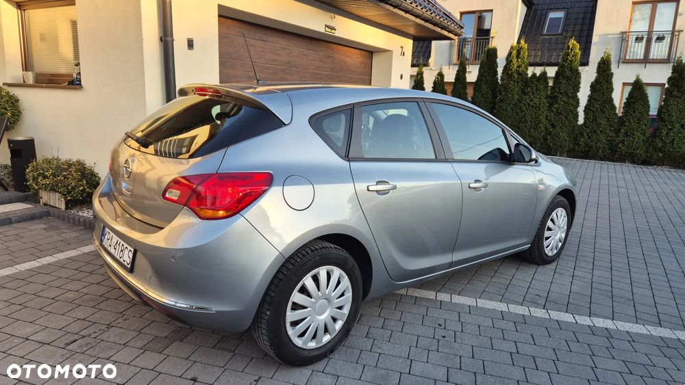 Opel Astra 1.4 T Enjoy - 26