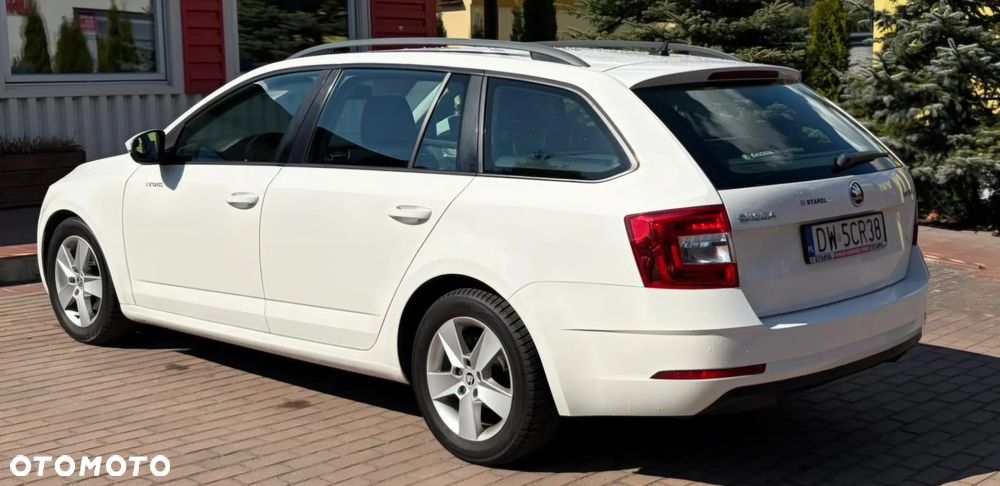 Skoda Octavia 1.4 TSI Ambition - 6
