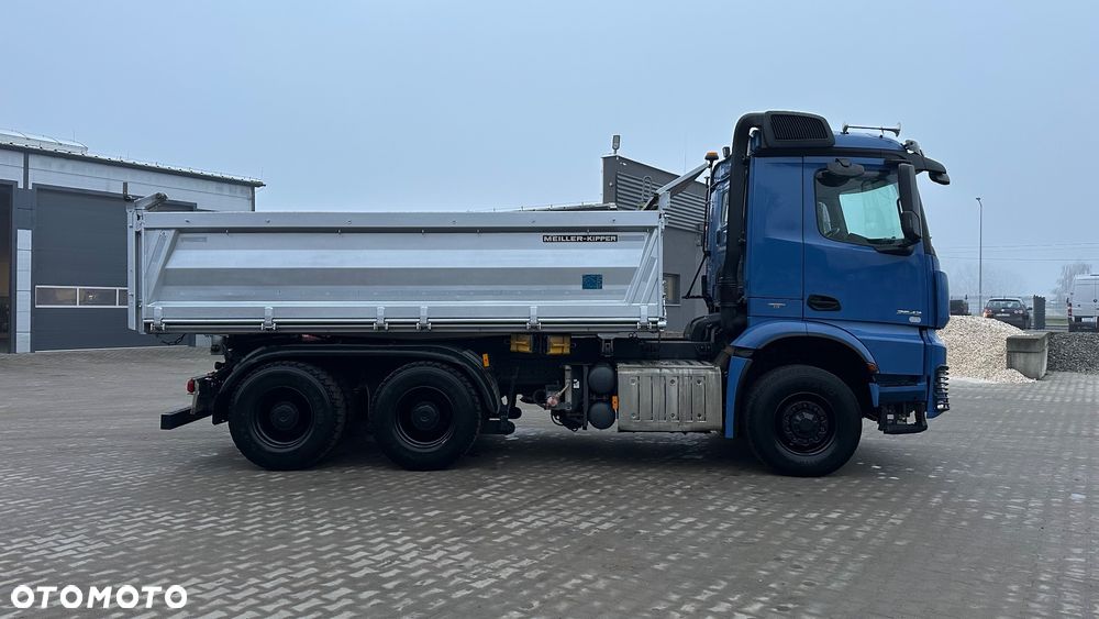 Mercedes-Benz Arocs - 6