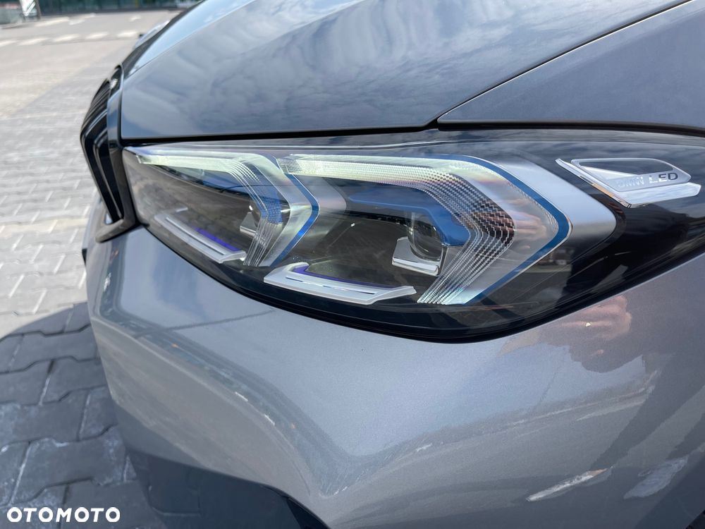 BMW Seria 3 318i M Sport - 9