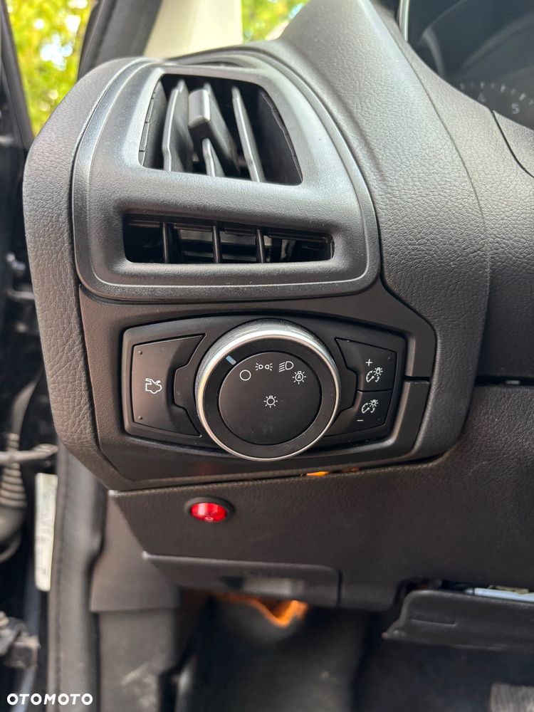 Ford Focus - 11