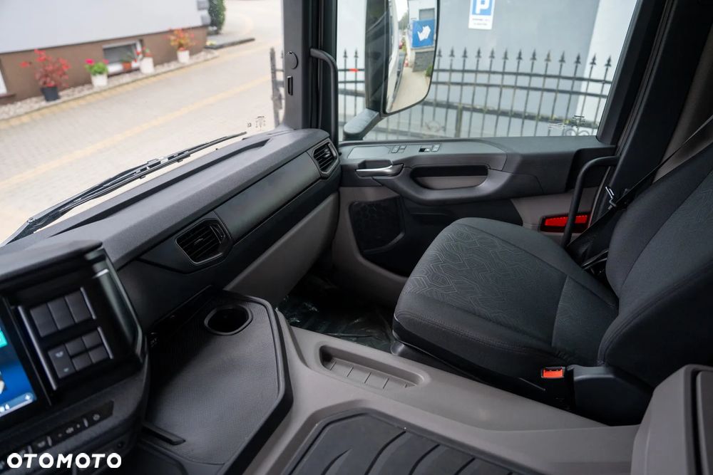 Scania P420 6x2 - 16