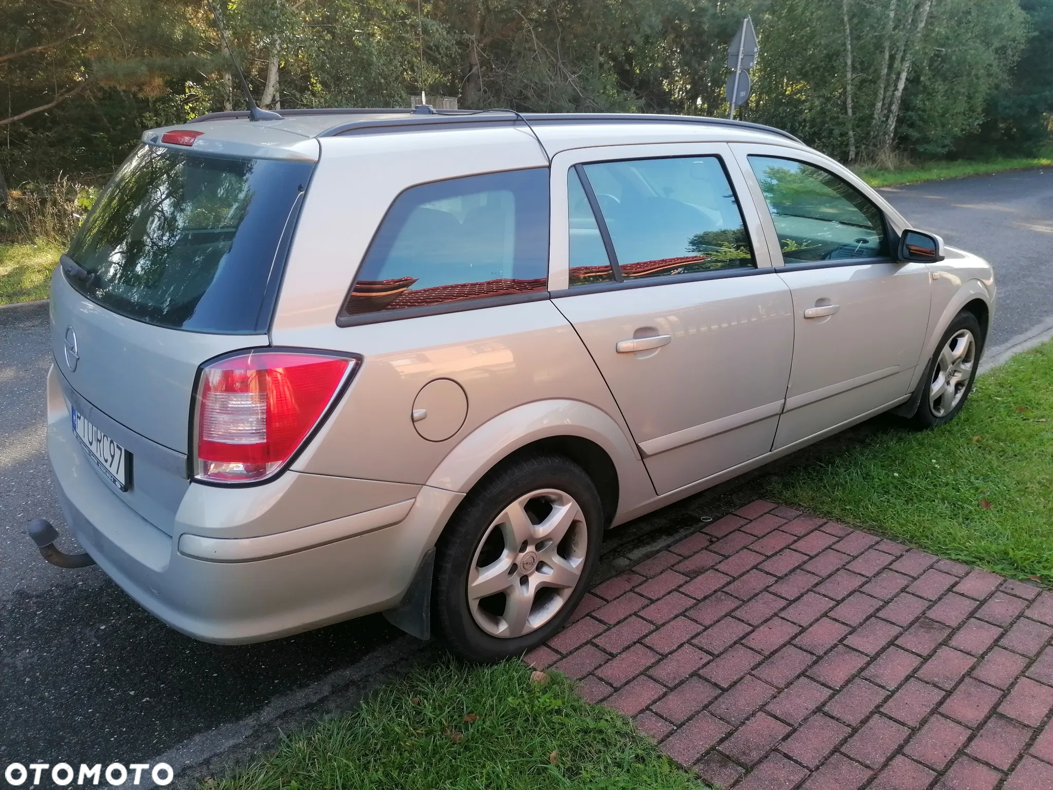 Opel Astra III 1.9 CDTI - 2