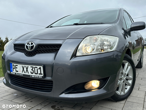 Toyota Auris 1.6 VVT-i Terra