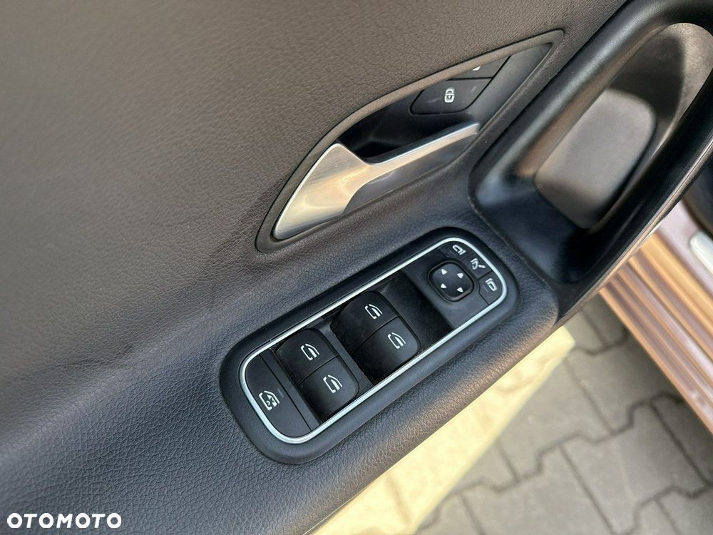 Mercedes-Benz Klasa A 200 4-Matic Style 8G-DCT - 12