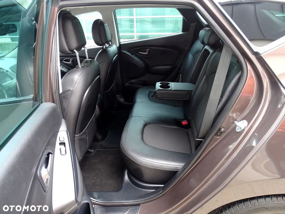 Hyundai ix35 1.6 2WD Fifa World Cup Edition - 13