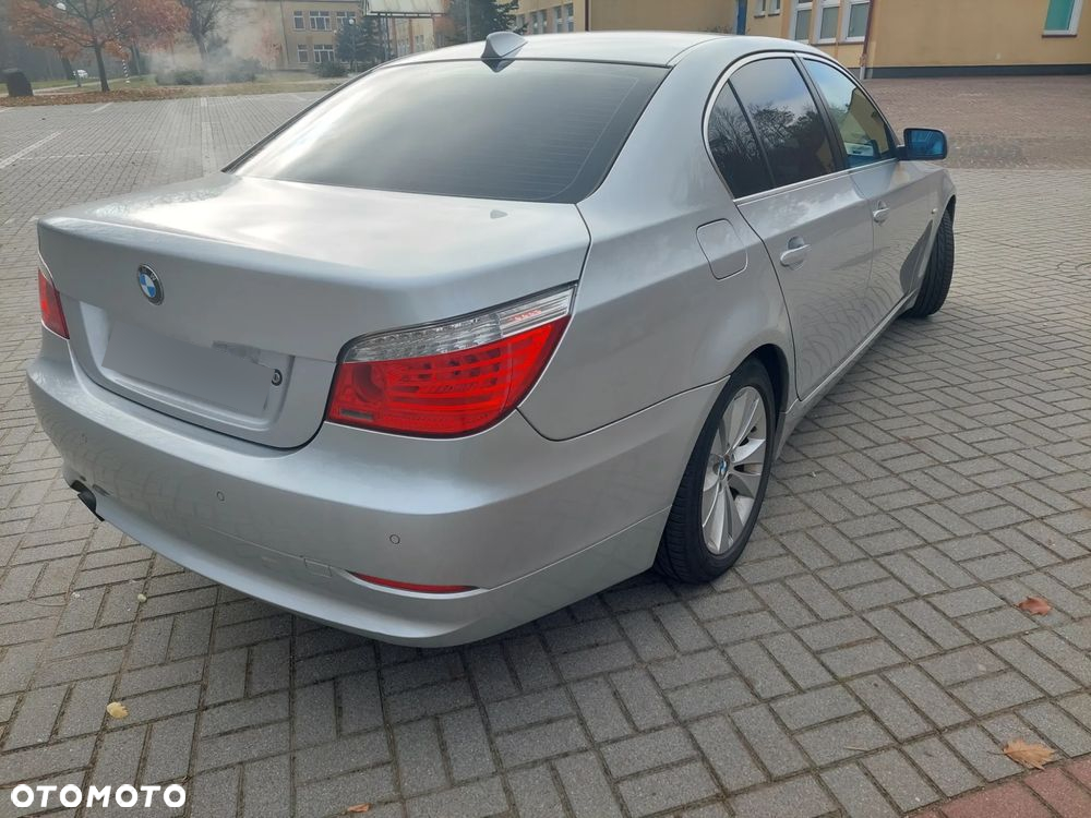 BMW i5 - 3