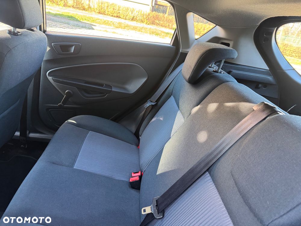 Ford Fiesta 1.25 Ambiente - 16