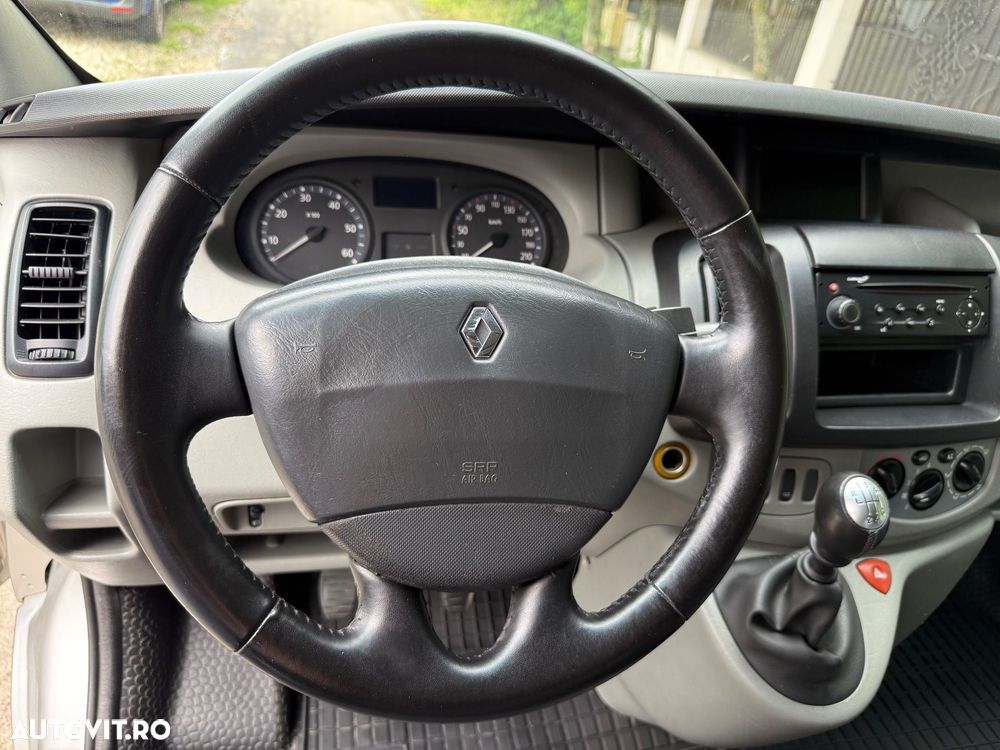 Renault Trafic - 18