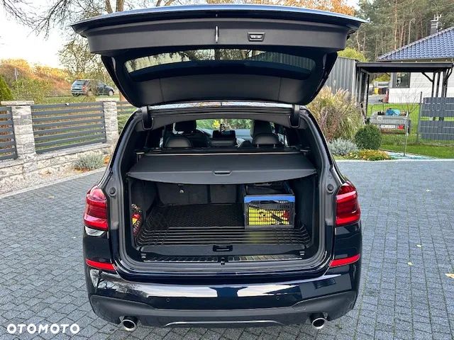 BMW X3 xDrive20d M Sport Edition - 7