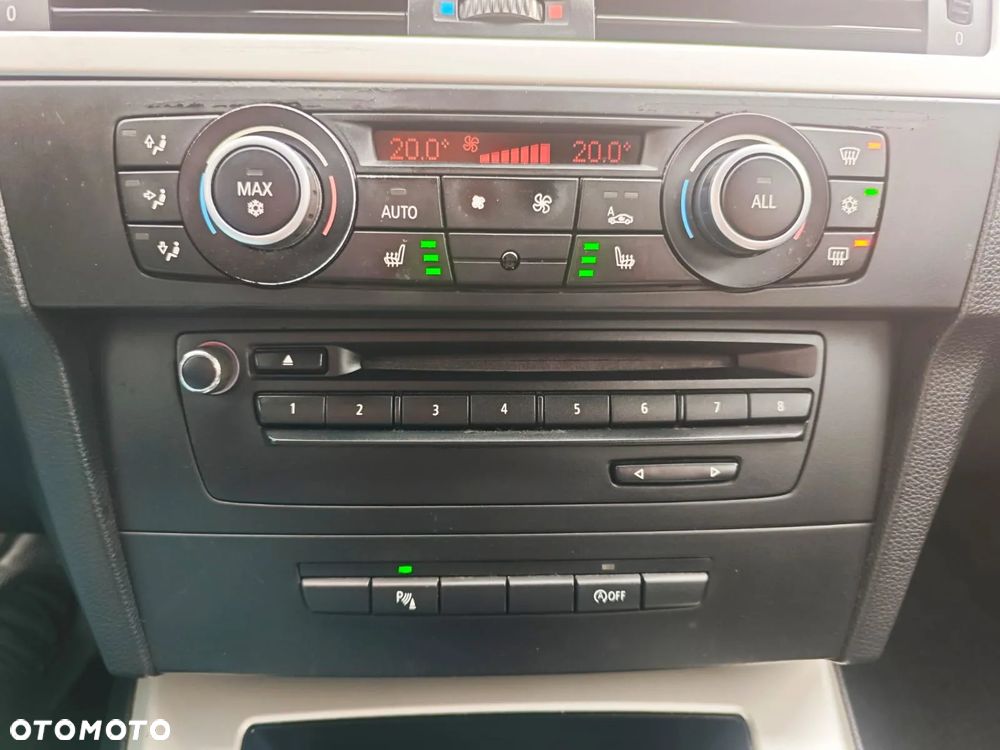 BMW Seria 3 - 35