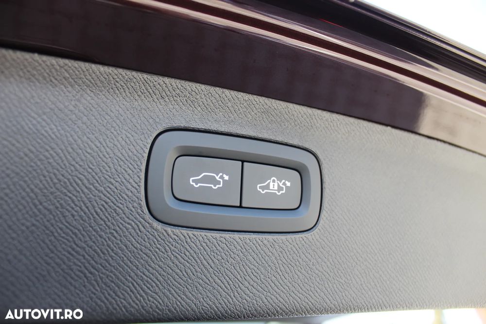 Volvo XC 90 B5 B AWD Plus Bright - 33