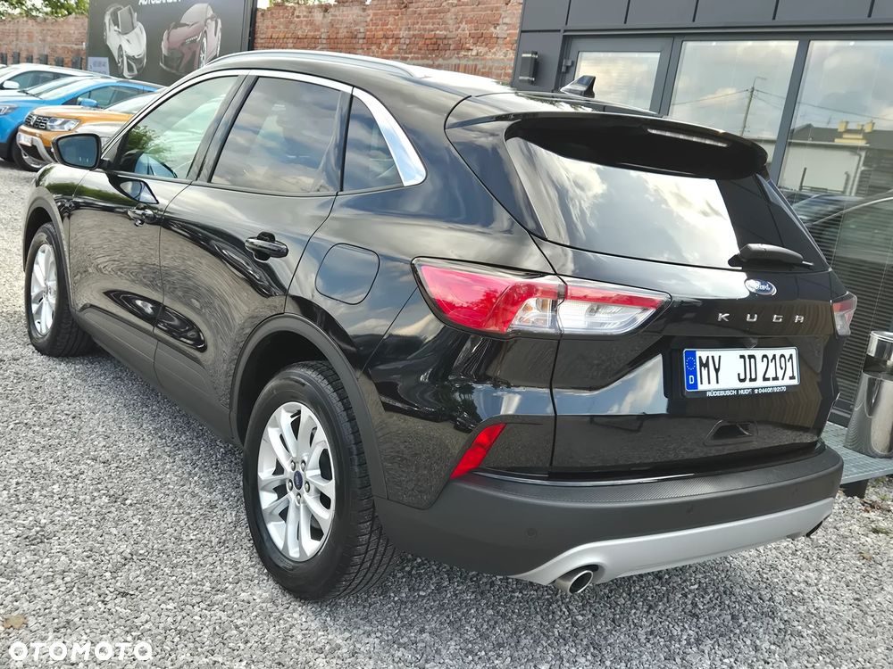 Ford Kuga - 10