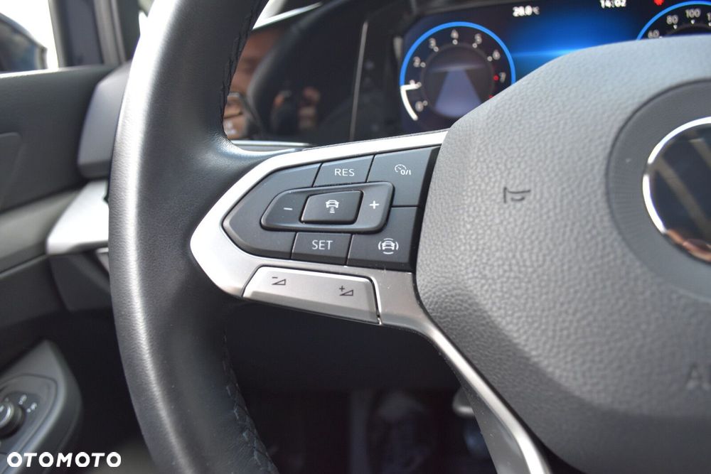 Volkswagen Golf 1.5 TSI EVO Life - 15