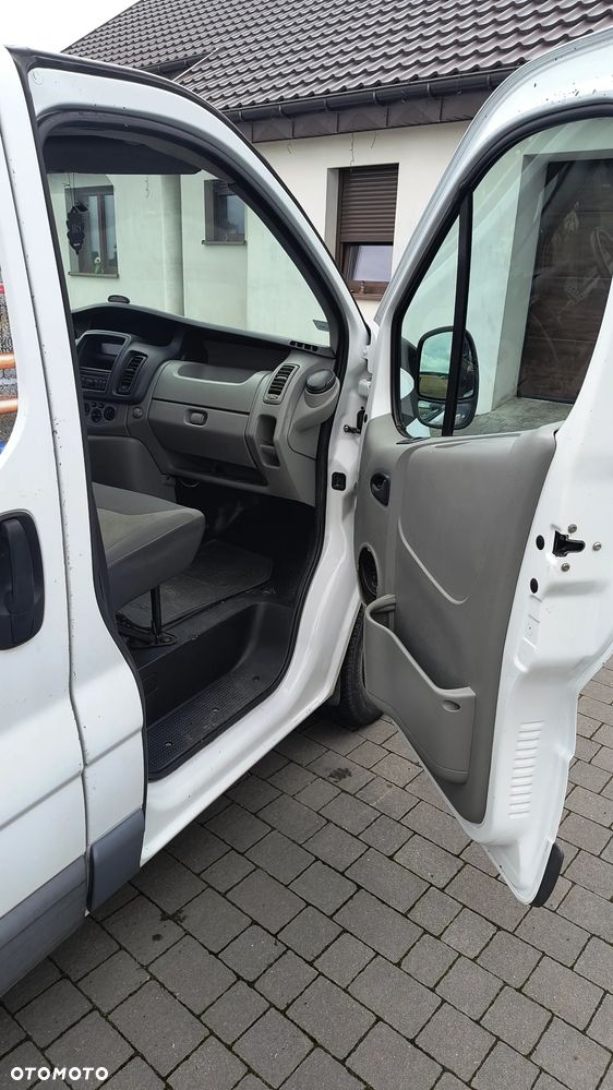 Renault trafic - 10