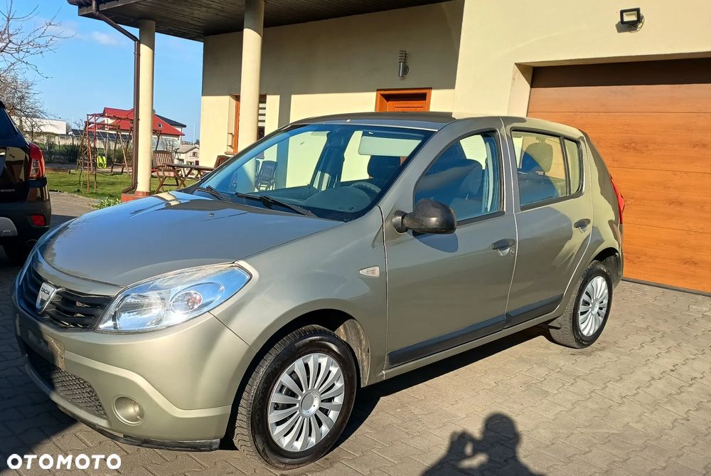 Dacia Sandero 1.2 16V - 1