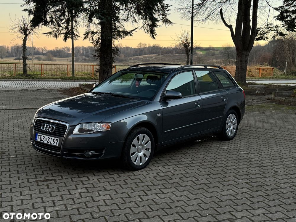 Audi A4 Avant - 1