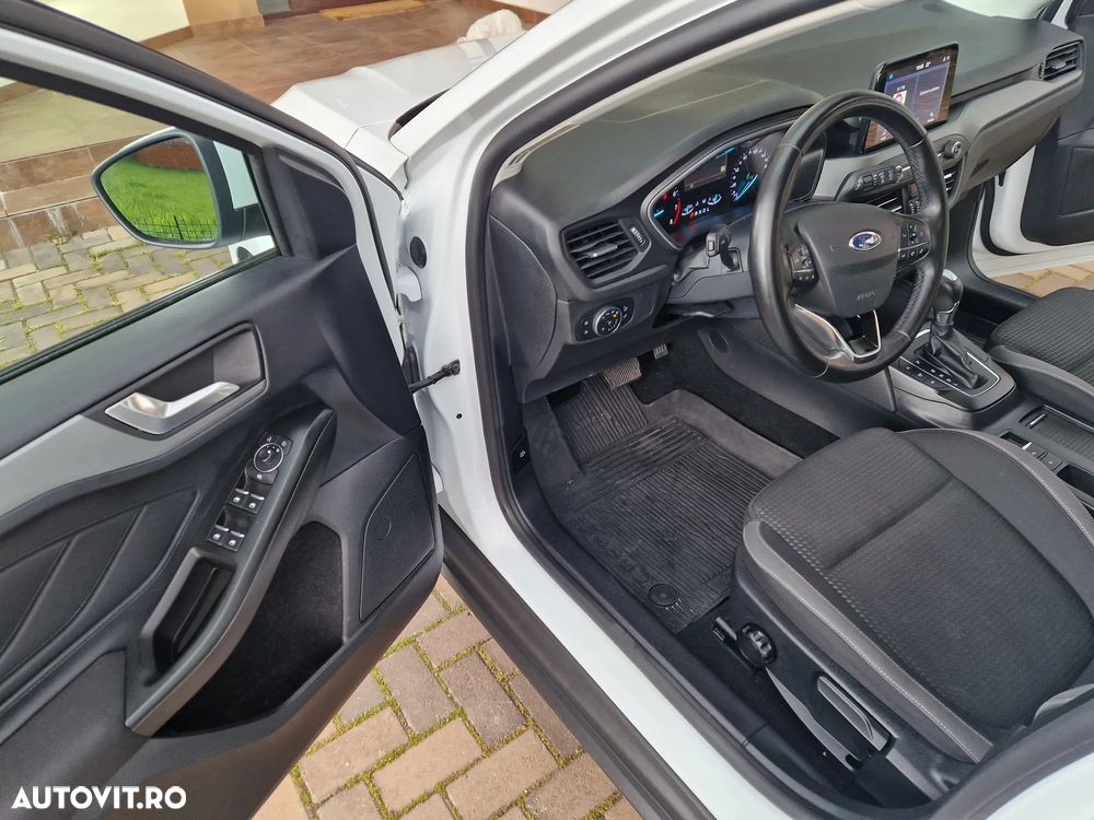 Ford Focus 1.0 EcoBoost MHEV Titanium X - 14