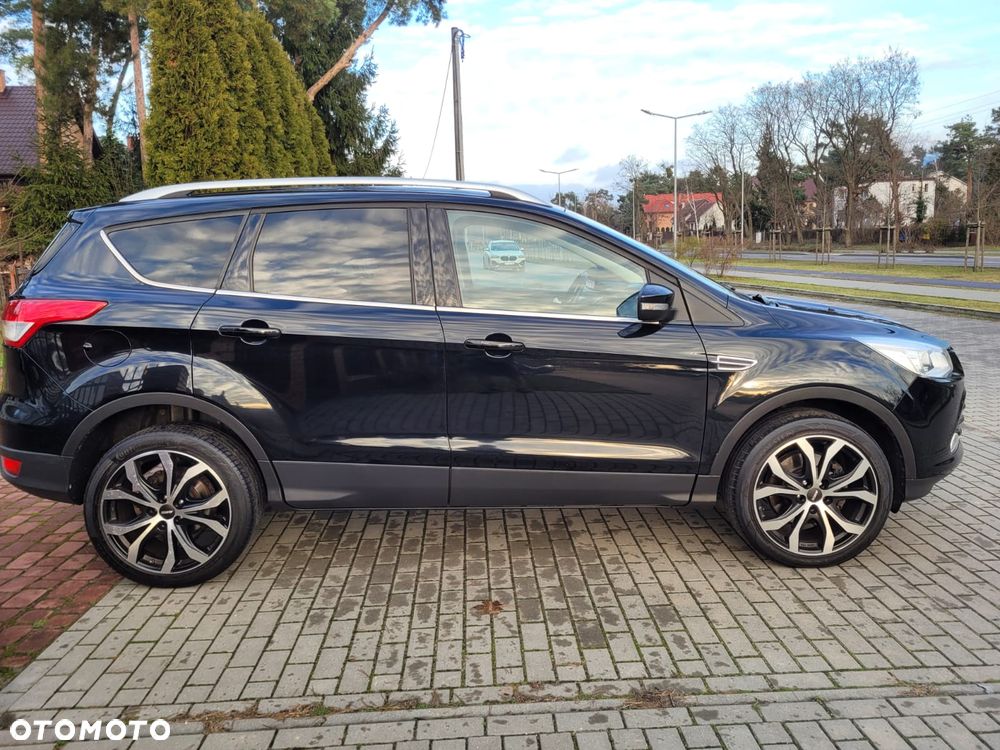 Ford Kuga 2.0 TDCi 2x4 Titanium - 23