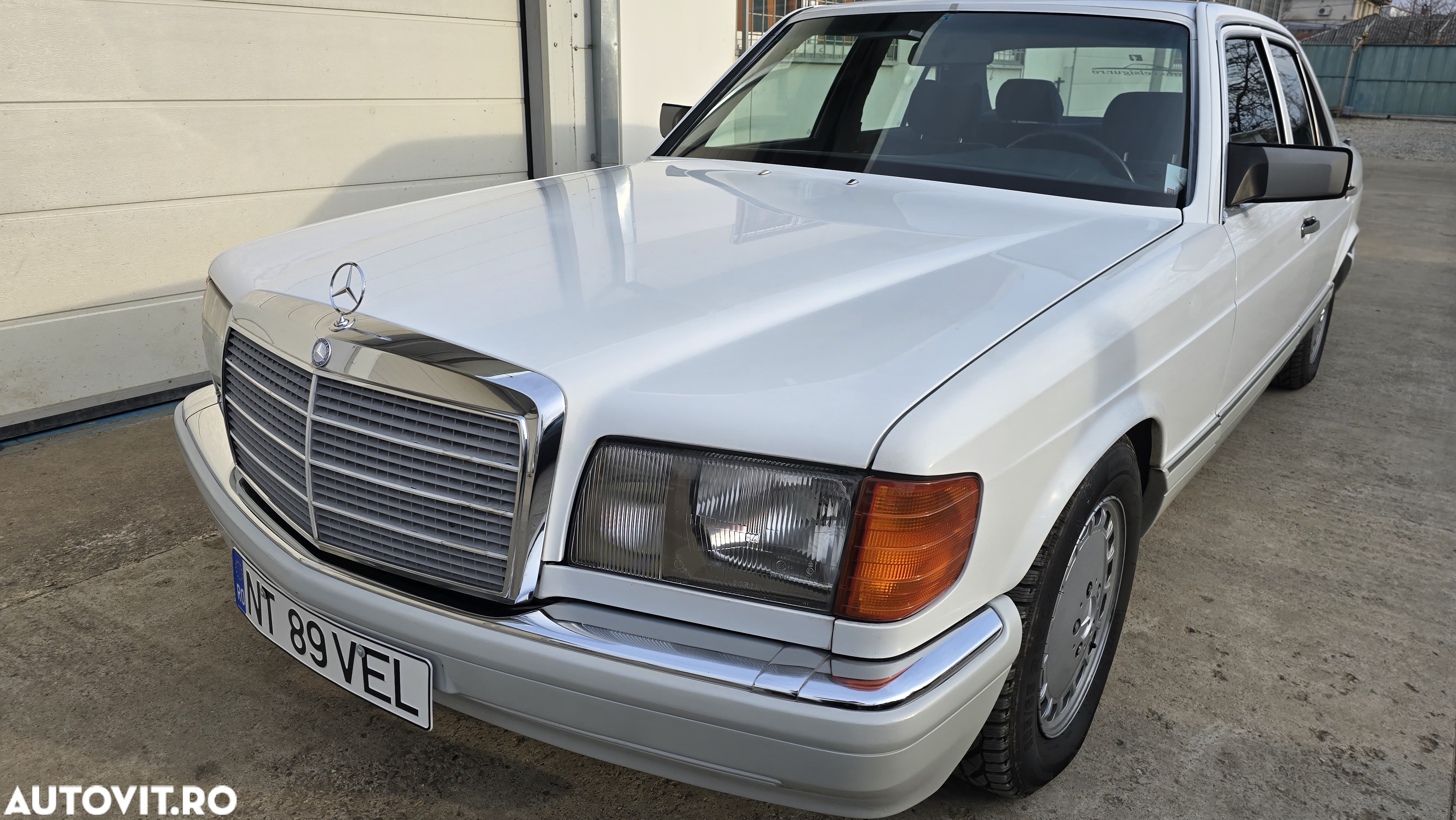 Mercedes-Benz W126 - 3