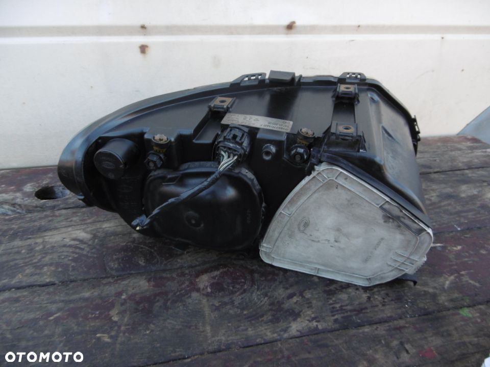 Lampa lewa Chrysler VOYAGER dodge caravan ZKW EUROPA - 4