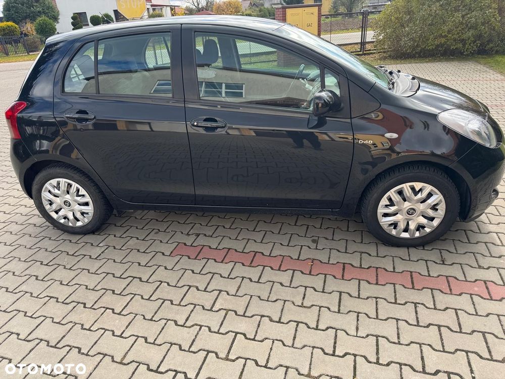 Toyota Yaris - 1